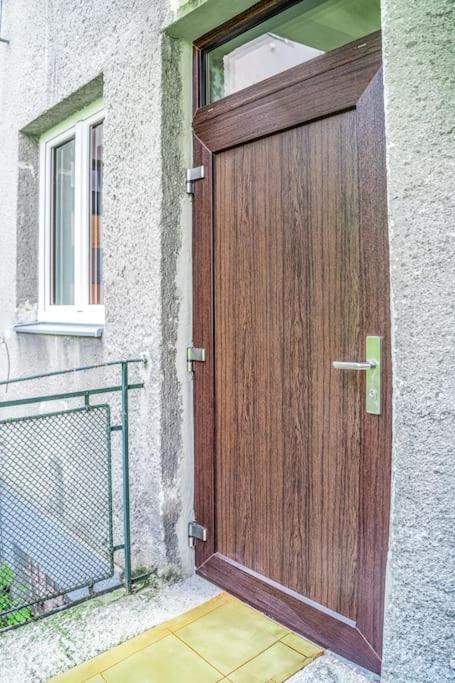 Myslbekova 5 Apartment Ostrava Luaran gambar