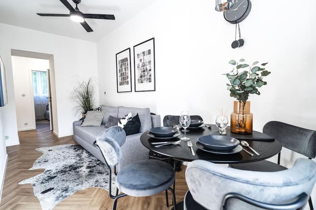Myslbekova 5 Apartment Ostrava Luaran gambar