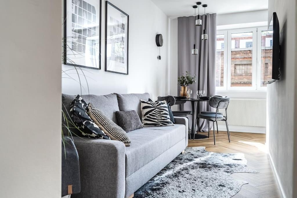 Myslbekova 5 Apartment Ostrava Luaran gambar